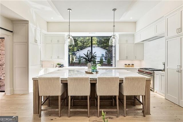 141 North Trace, Alpharetta, GA 30009