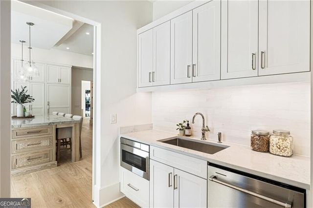 141 North Trace, Alpharetta, GA 30009