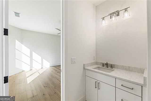 141 North Trace, Alpharetta, GA 30009