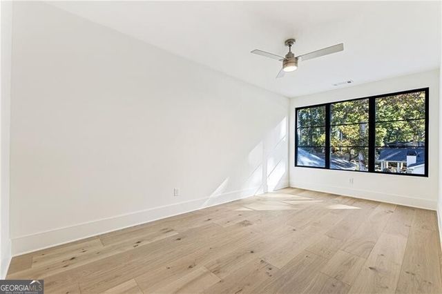 141 North Trace, Alpharetta, GA 30009