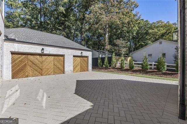 141 North Trace, Alpharetta, GA 30009