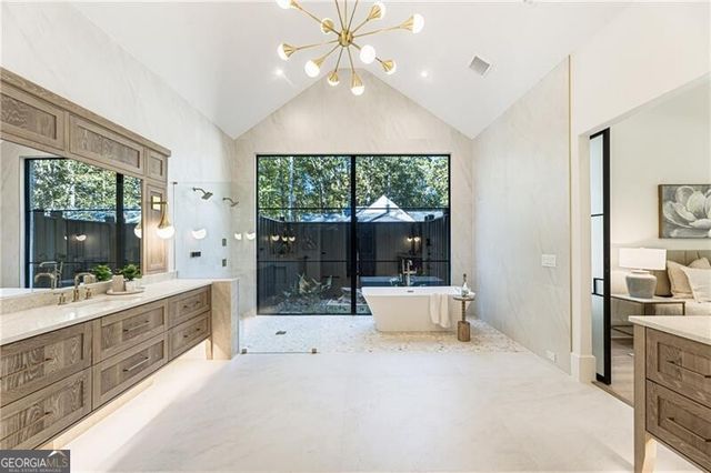141 North Trace, Alpharetta, GA 30009
