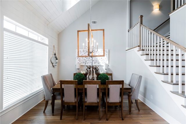 2709 S 21st Street, Rogers, AR 72758