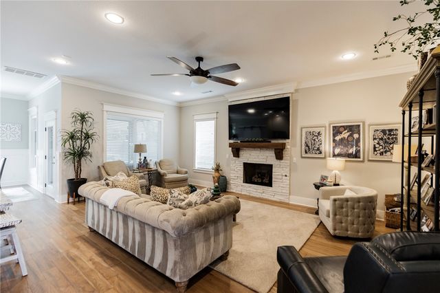 2709 S 21st Street, Rogers, AR 72758