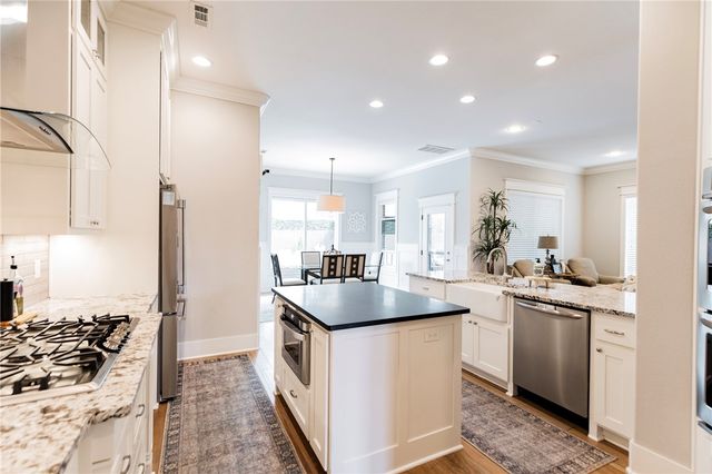 2709 S 21st Street, Rogers, AR 72758