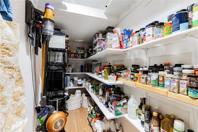 2709 S 21st Street, Rogers, AR 72758