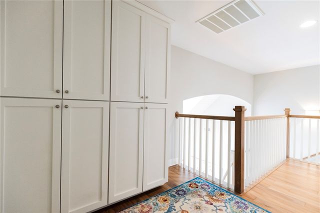 2709 S 21st Street, Rogers, AR 72758