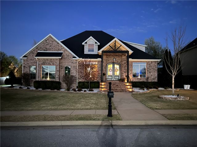 2709 S 21st Street, Rogers, AR 72758