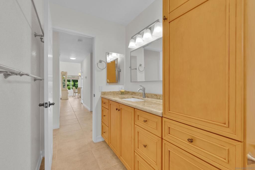 Image 44 of property listing at 17872 Azucar Way, San Diego, CA 92127