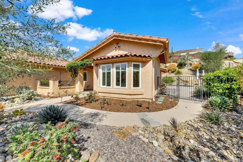 Image 47 of property listing at 17872 Azucar Way, San Diego, CA 92127