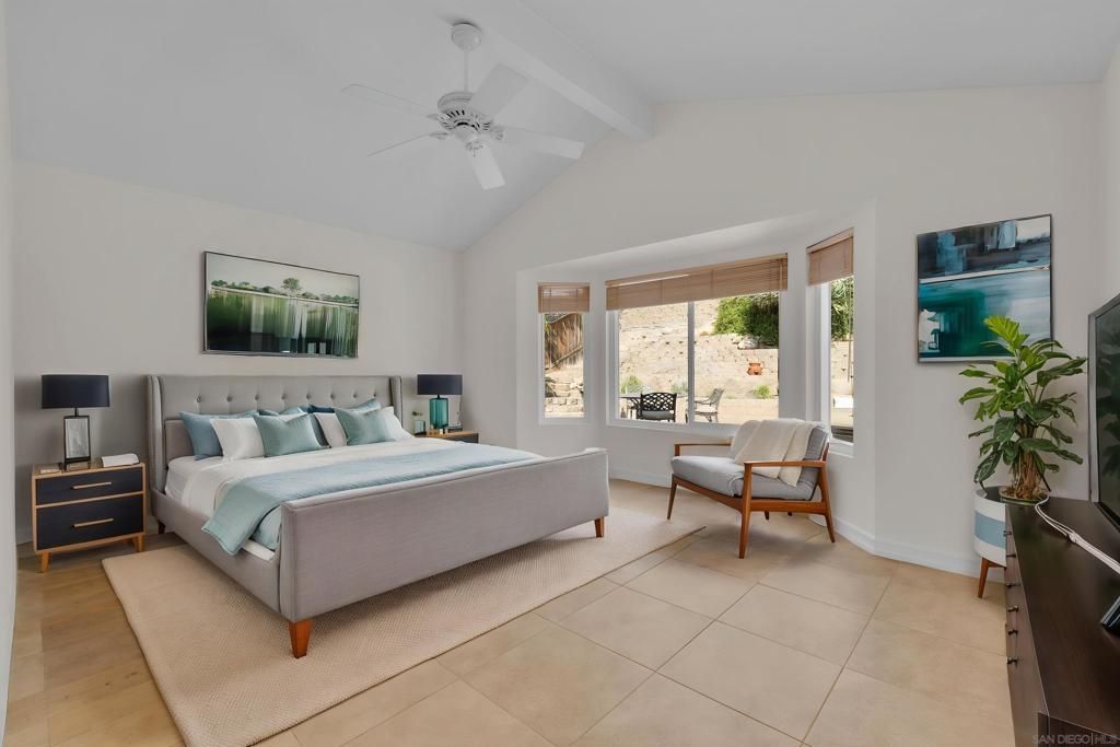 Image 8 of property listing at 17872 Azucar Way, San Diego, CA 92127