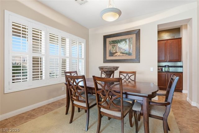 8226 Mount Logan Court, Las Vegas, NV 89131