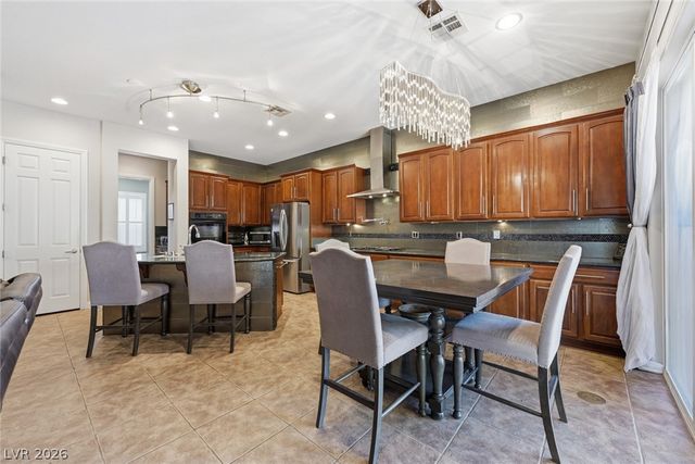 8226 Mount Logan Court, Las Vegas, NV 89131