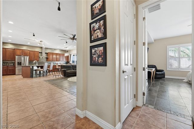 8226 Mount Logan Court, Las Vegas, NV 89131