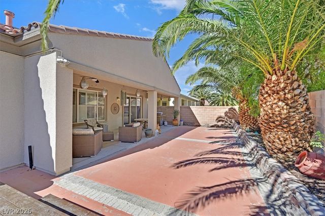 8226 Mount Logan Court, Las Vegas, NV 89131