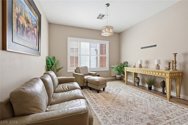 8226 Mount Logan Court, Las Vegas, NV 89131