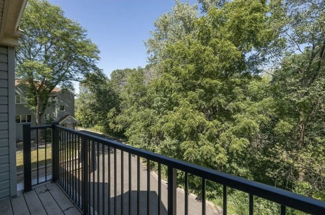 353 Belvidere Street E 353B, Saint Paul, MN 55107