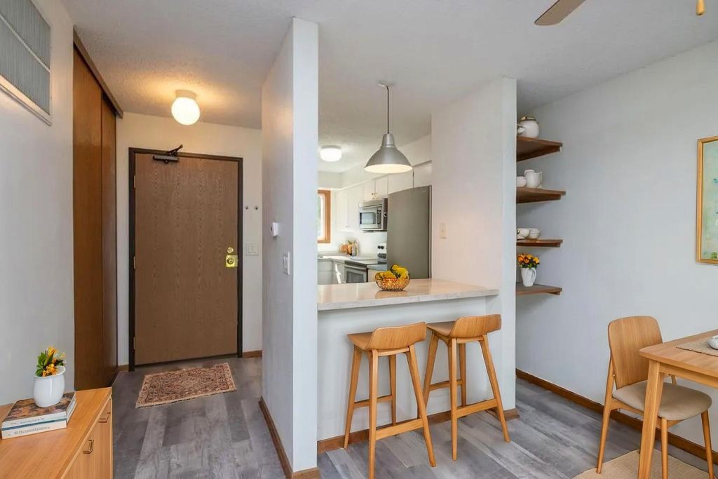 353 Belvidere Street E 353B, Saint Paul, MN 55107