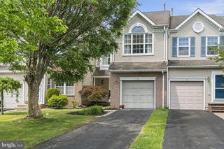 14 SPARROW WALK, Newtown, PA 18940
