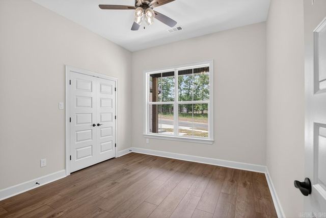 1104 Dowden Lane, Jacksonville, AR 72076