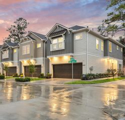 5214 Amber Sunrise Drive, Houston, TX 77018