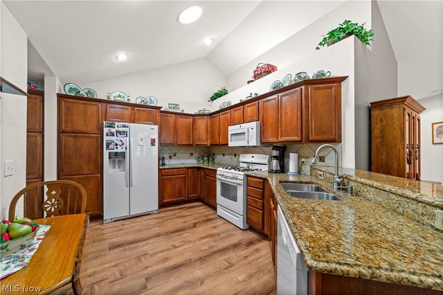 5304 Sundance Way, Brunswick Hills, OH 44212
