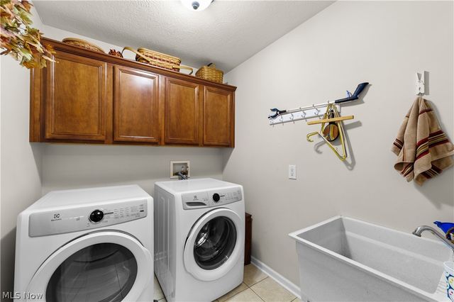 5304 Sundance Way, Brunswick Hills, OH 44212