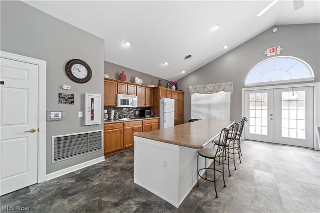 5304 Sundance Way, Brunswick Hills, OH 44212