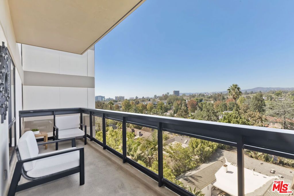 10445 Wilshire Boulevard 703, Los Angeles, CA 90024 — photo 3
