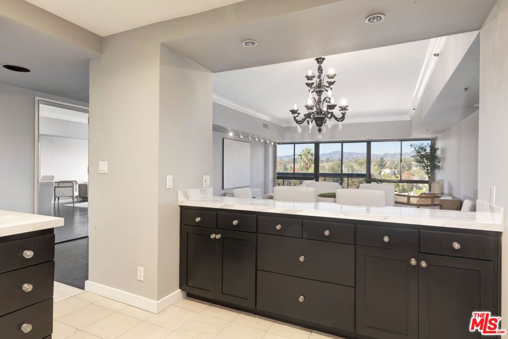 10445 Wilshire Boulevard 703, Los Angeles, CA 90024 — photo 5