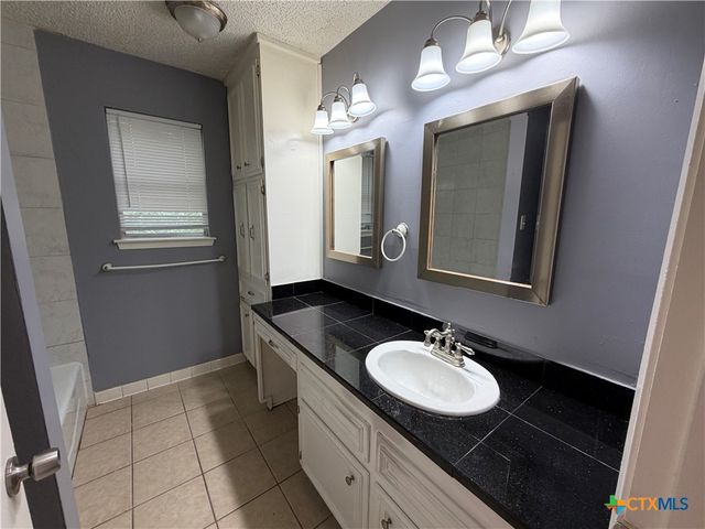 1404 E Vardeman Avenue, Killeen, TX 76541
