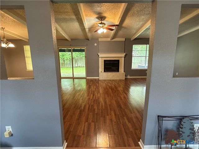 1404 E Vardeman Avenue, Killeen, TX 76541