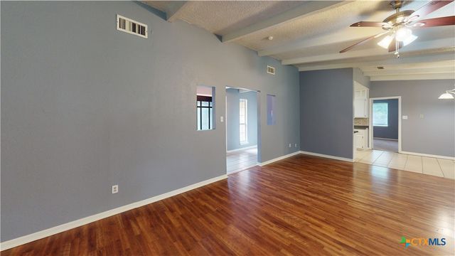 1404 E Vardeman Avenue, Killeen, TX 76541