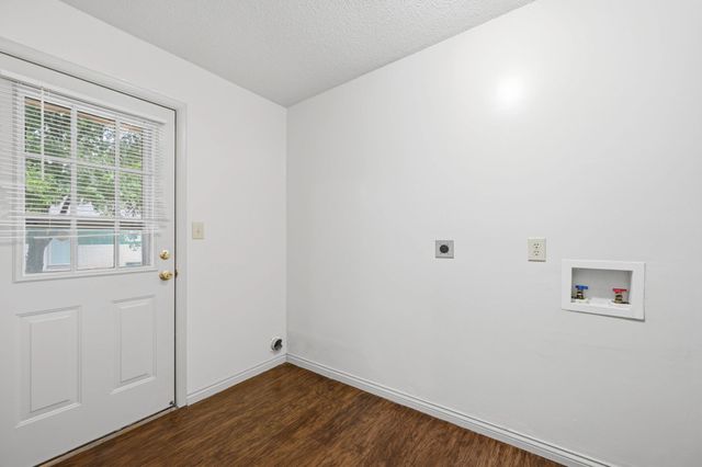 4309 N Gunnison, Wichita, KS 67220