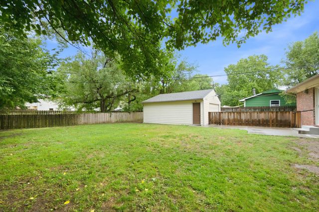 4309 N Gunnison, Wichita, KS 67220