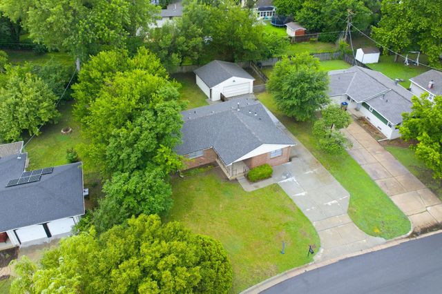 4309 N Gunnison, Wichita, KS 67220