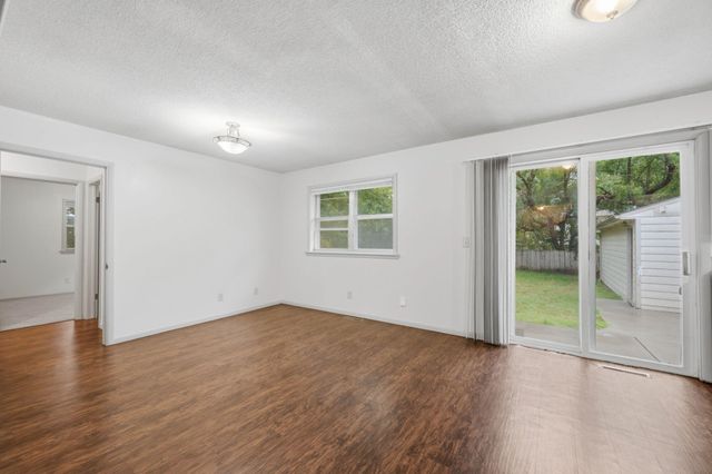 4309 N Gunnison, Wichita, KS 67220