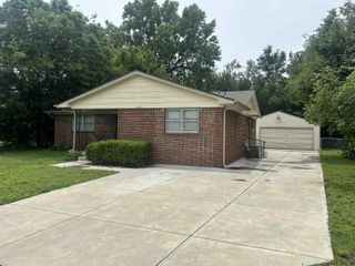 4309 N Gunnison, Wichita, KS 67220