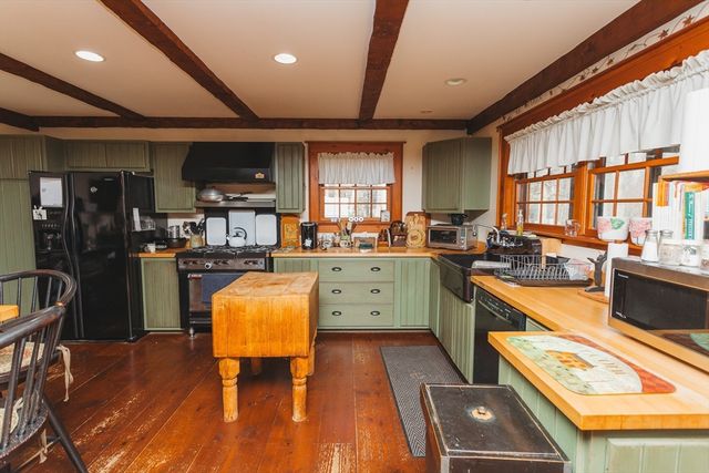 559 Tea St, Charlemont, MA 01339