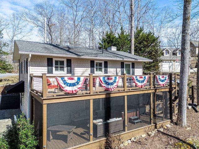 15 Lonesome Pine Road, Murphy, NC 28906