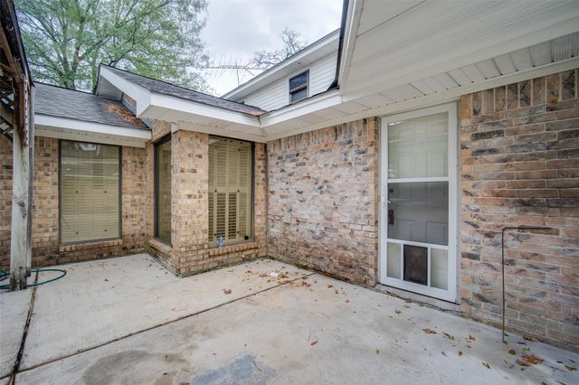 1107 Pear Tree Lane, Houston, TX 77073