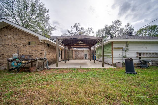 1107 Pear Tree Lane, Houston, TX 77073