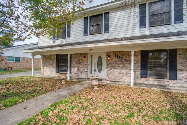 1107 Pear Tree Lane, Houston, TX 77073