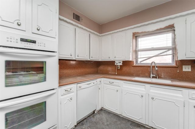 1107 Pear Tree Lane, Houston, TX 77073