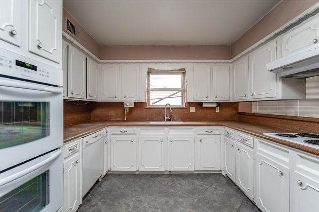 1107 Pear Tree Lane, Houston, TX 77073