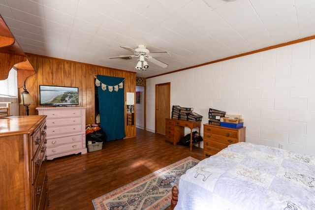 195 Carmel Dr, Sandia, TX 78383