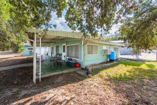 195 Carmel Dr, Sandia, TX 78383