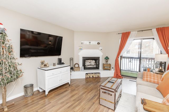 1723 42nd Street S, Fargo, ND 58103