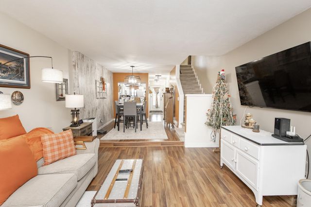 1723 42nd Street S, Fargo, ND 58103