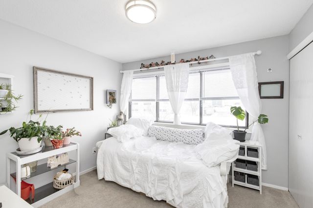 1723 42nd Street S, Fargo, ND 58103